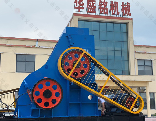 煤場(chǎng)磚廠(chǎng)專(zhuān)用粉碎機(jī)：雙級(jí)無(wú)篩底粉碎機(jī)干濕不堵 煤石渣全能破